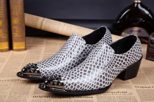 British fashion men's pointed breathable men's shoes, feet, one-legged business dress shoes, personality trendy shoes.