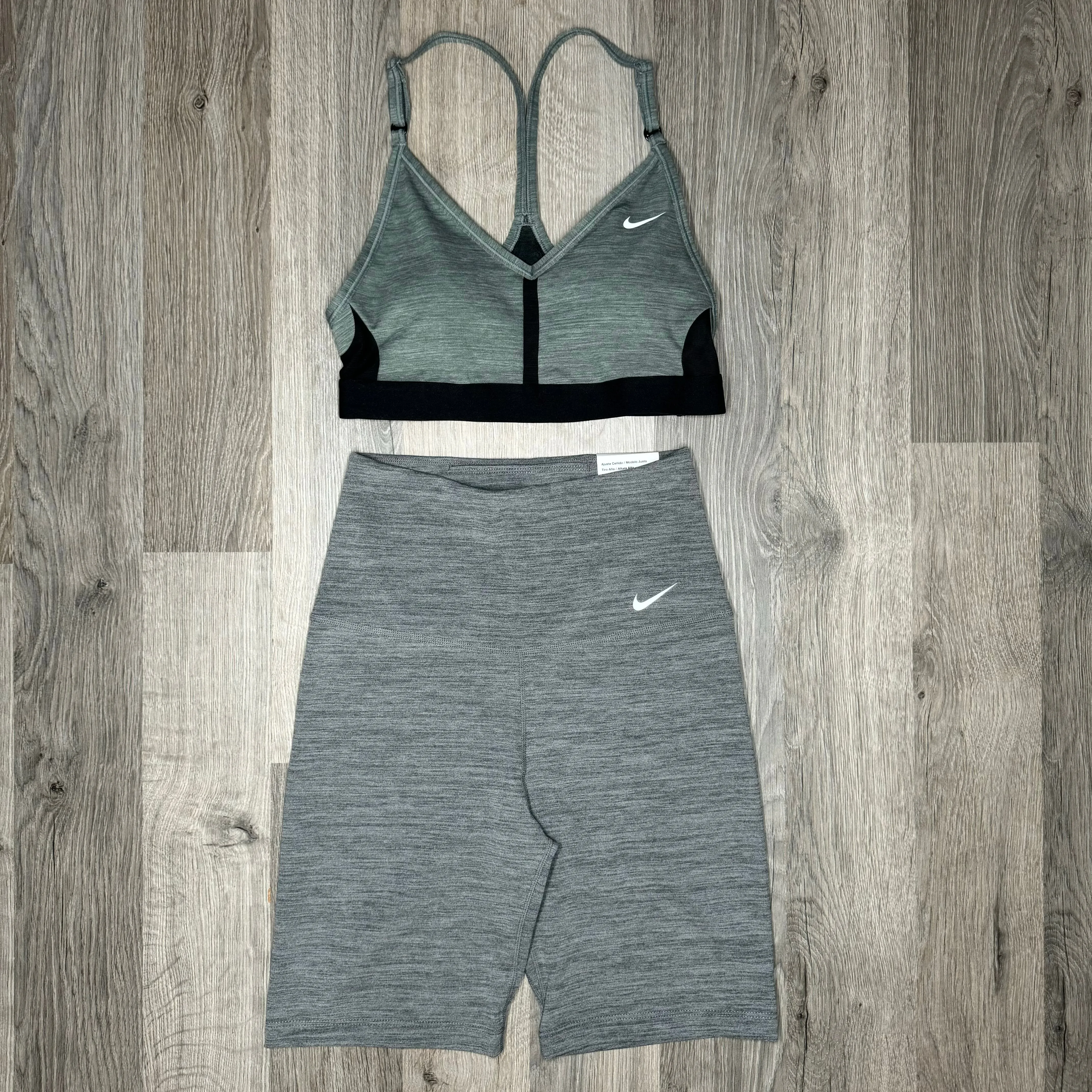 Nike Bra / Leggings Set Grey