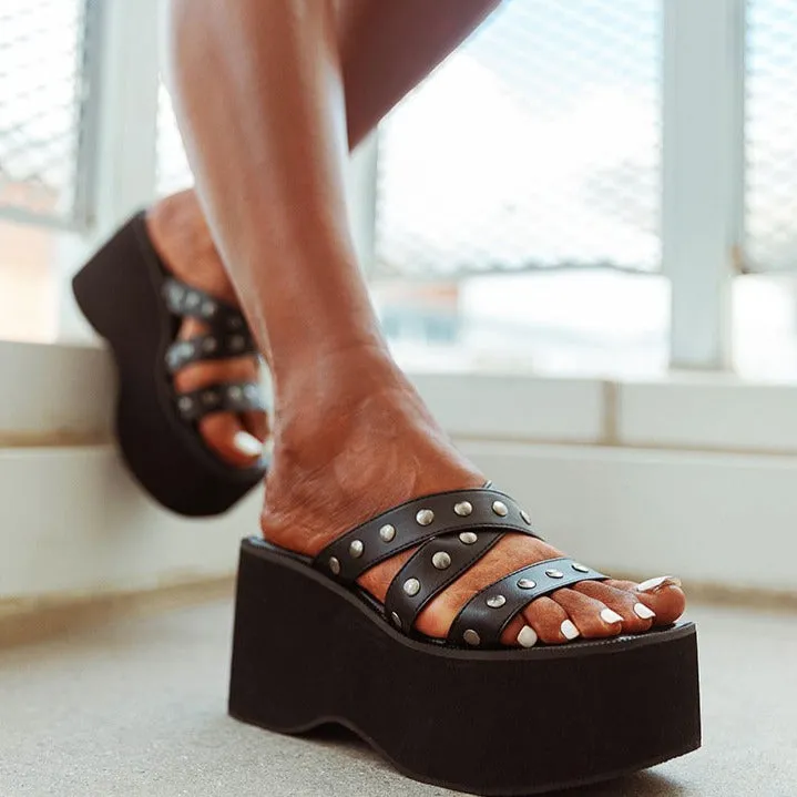 Rivet Elements Thick Soled Sandals