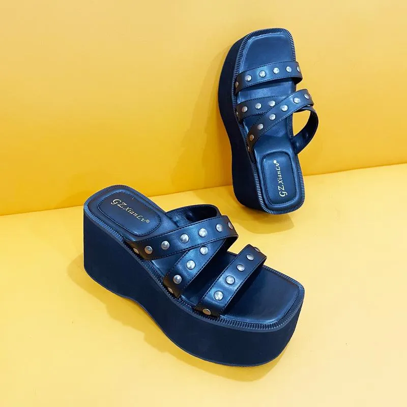 Rivet Elements Thick Soled Sandals