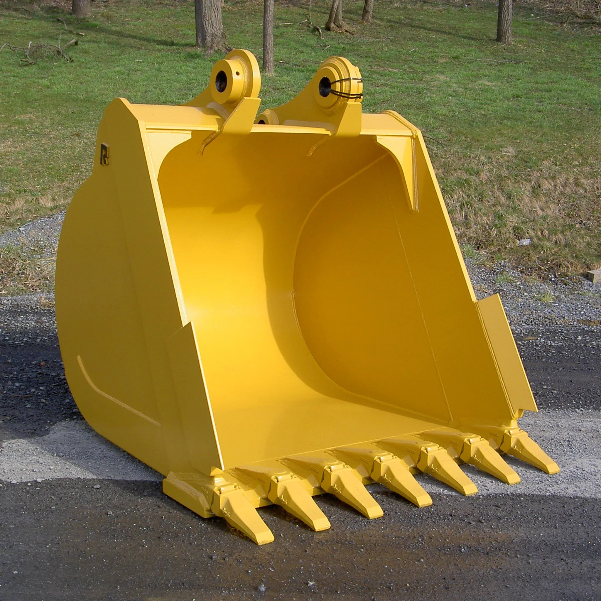 Rockland Coal Stripping Bucket | Wear Resistant Steel Material | Reinforced Edges | For Excavators